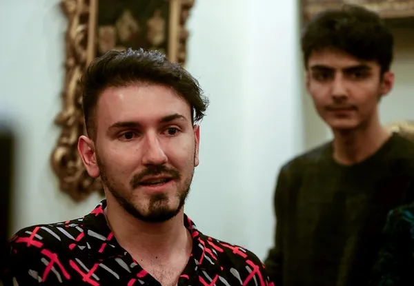 Piyano çalmasıyla ünlenen kurye Can İncir Piyanist Gülsin Onay'dan ders aldı! "Bu çocuk piyanoya aşık" - 7