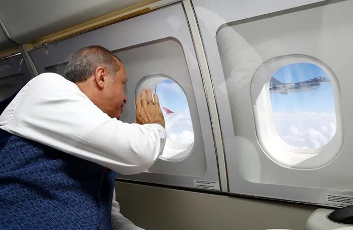 Cumhurbaşkanı Erdoğan F-16’ları böyle selamladı - 4