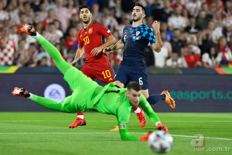 Fenerbahçe kalecisine kavuşuyor! 48 saatlik kritik bekleyiş! Radarda 2 yıldız var! 3