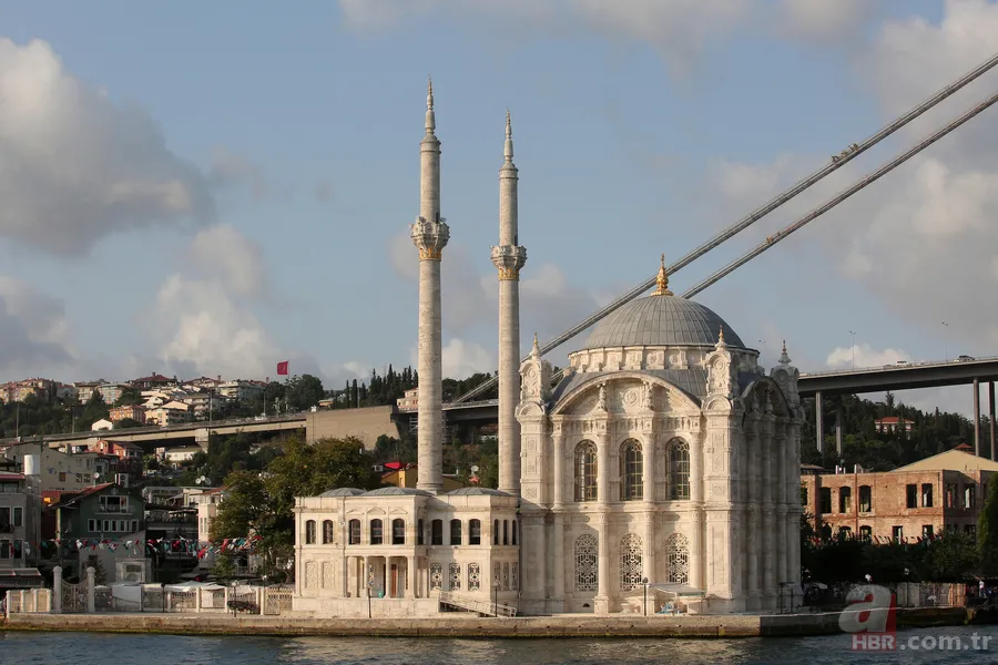 19 Aralık Cuma hutbesi konusu ve tam metni: “Her Anımızı Ebedi Kazanca Dönüştürebiliriz” 1