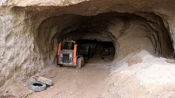 Afrin merkezdeki tüneller ortaya çıkarıldı - 3