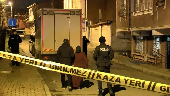 İstanbul’da eşini ve çocuğunu odaya kilitleyip dehşet saçtı! 16 yaşındaki çocuk canını zor kurtardı - 2