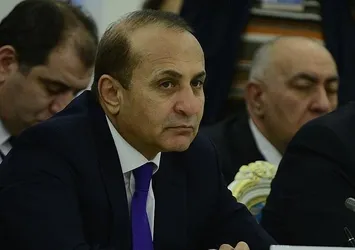 Ermenistan Başbakanı istifa etti