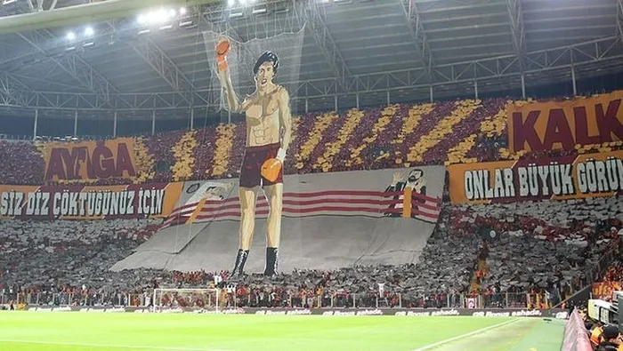 Fenerbahçe'den Galatasaray'a koreografi ile gönderme - 1