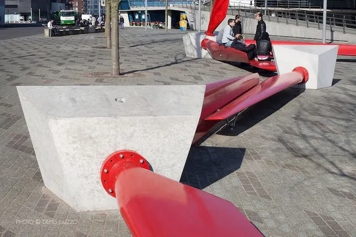 Hollanda’da eskiyen rüzgar türbinleri kent mobilyalarına, oyun parklarına dönüşüyor