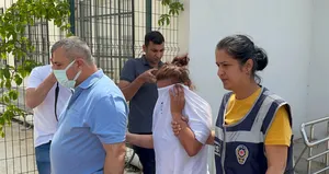 Kocasını keser sapıyla dövüp bıçakladı