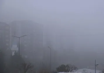 İstanbul'da sis etkisi! Göz gözü görmüyor