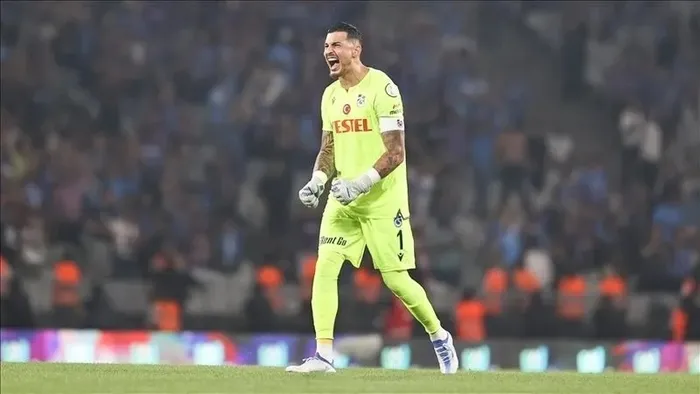 ugurcan-cakir-rekor-bonservis-bedeliyle-galatasarayda-1756766831347.jpeg Fotoğraf (AA)