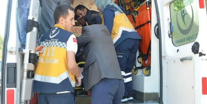 Manisa'da yaşlı adam, camide ölü bulundu - 1