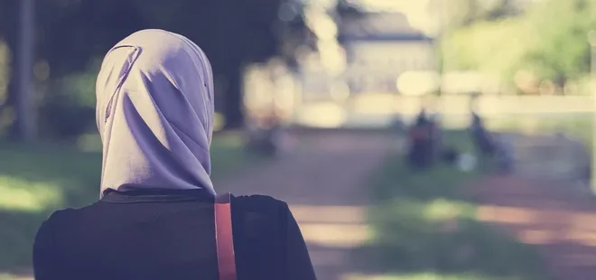 Fransa’da başörtüsü karşıtlığına ibretlik ceza