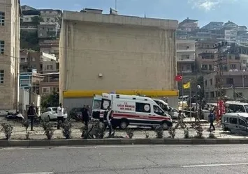 Hatay'da freni patlayan kamyon araçlara daldı: 3 ölü 15 yaralı