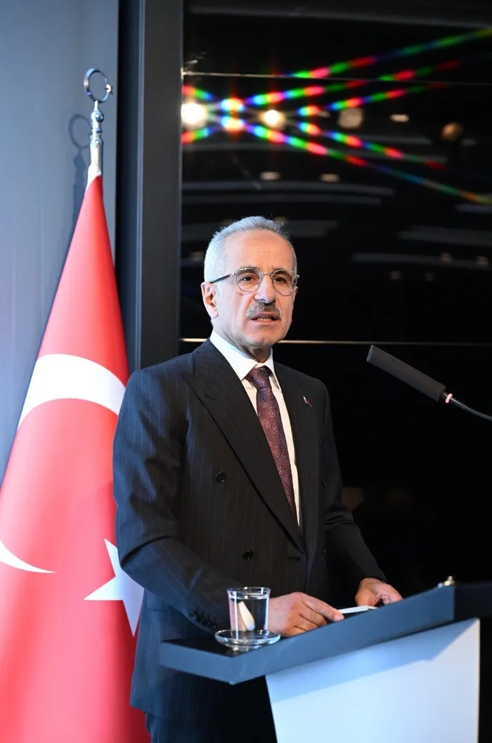 THY-Rolls Royce arasında tarihi işbirliği! Uraloğlu’ndan flaş açıklama: Ekonomiye 144 milyar dolar katkı