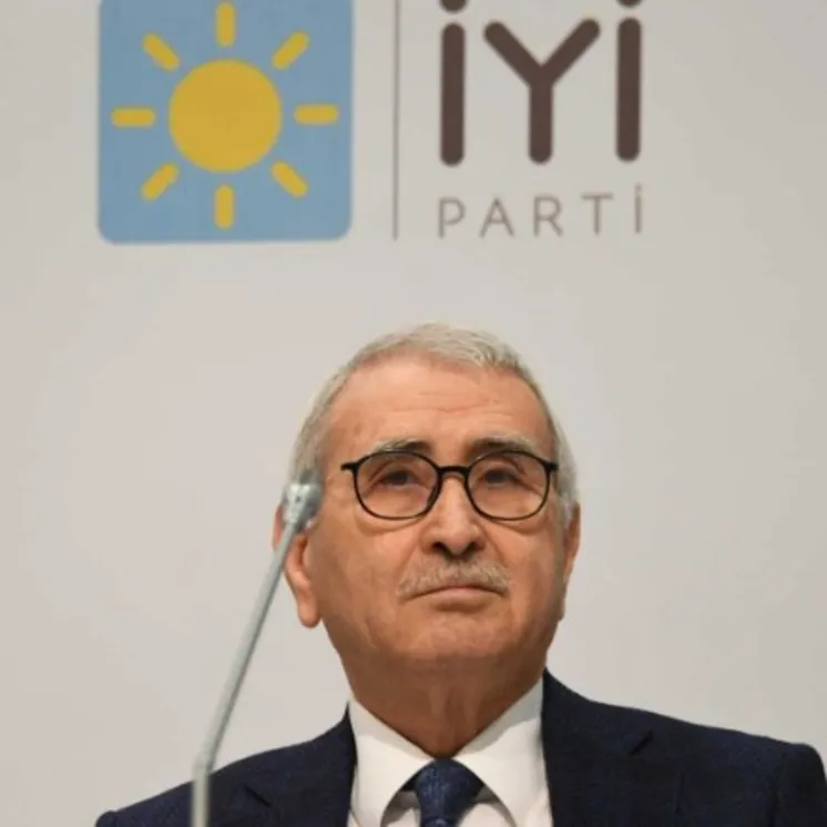 İYİ Parti’de istifa depremi