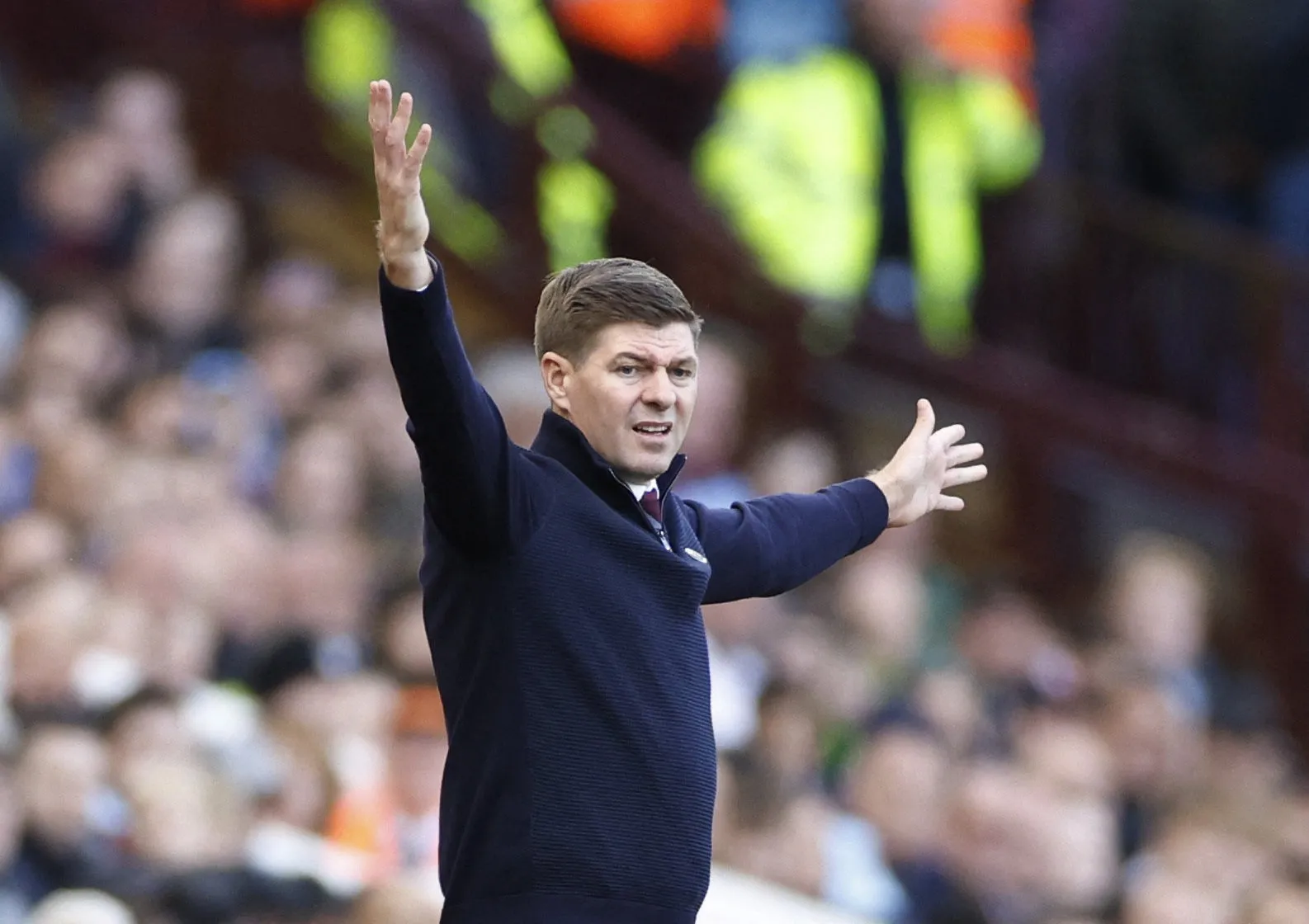 Steven Gerrard Trabzonspor'un teknik direktör adayları arasında