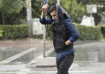 HAVA DURUMU! Eyyam-ı Bahur ve Basra sıcakları gitti serin hava geldi! Meteoroloji'den 22 ile sarı ve turuncu kodlu uyarı | Sel, su baskını uyarısı geldi
