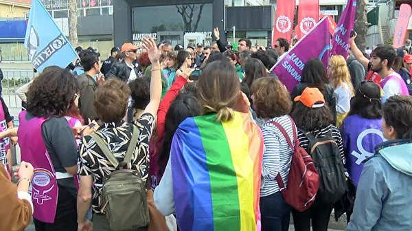 LGBT’nin provokasyon adresi Taksim! Devlete verdikleri süre dolmuş! Beyazıt’ta sapıklığa izin vermeyen STK’lardan yeni açıklama
