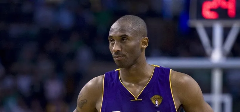 Kobe Bryant'ın ısınma tişörtü açık artırmada 277 bin dolara satıldı