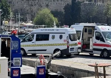 Antalya'da denizde erkek cesedi bulundu