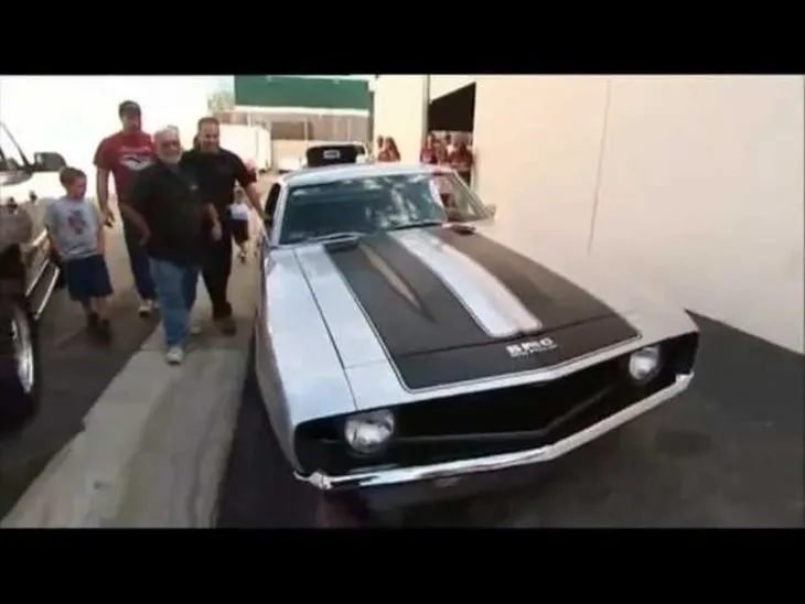 1969 model Camaro aracın son hali hayran bıraktı! Hurdalıktan satın almıştı
