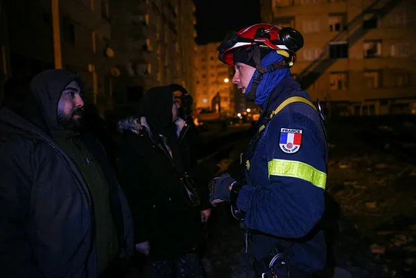 Fransa’dan Kahramanmaraş depremden etkilenen Adıyaman’a sahra hastanesi
