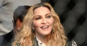 Madonna’nın elleri görenleri şaşırttı!