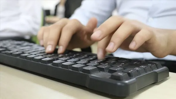 Başkan Erdoğan: Lafarge’nin DEAŞ’a destek vermesine ilişkin Macron parlamentosunda hesap veriyor