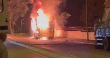 Tuzla’da İETT otobüsü alev aldı! Vatandaşlar o anları korkuyla izledi