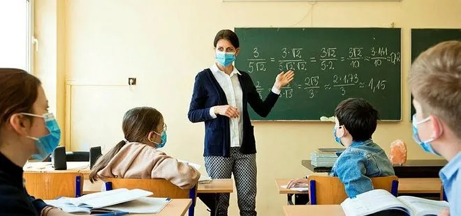 Okullarda yeni dönem! Maske zorunluluğu kalkıyor