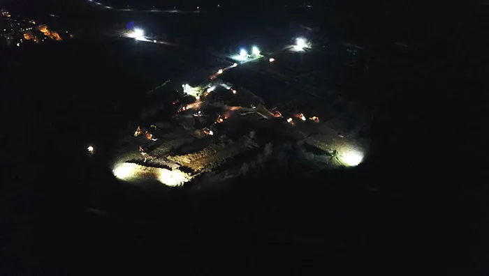 Başkan Erdoğan açıklamıştı! İstanbul'da salgın hastanesi çalışmaları gece drone ile fotoğraflandı - 1