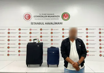 İstanbul Havalimanı'nda uyuşturucu operasyonu: Valiz çubuklarına gizlenmiş halde bulundu