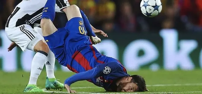 Az kalsın Messi’nin boynu kırılıyordu!