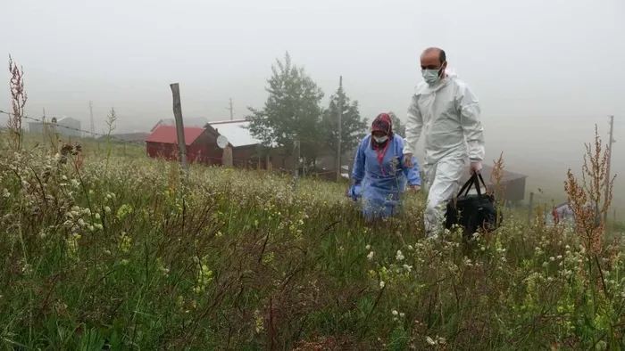 Son dakika: Karadeniz yaylalarında ’aşı’ mesaisi! Sağlık ekipleri kapı kapı dolaşıyor