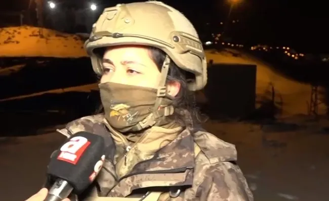 sinir-otesinde-vatani-nobet-a-haber-ekibinin-ozel-harekat-sinir-nobetinde-1705356087898.jpg Sınır ötesinde vatani nöbet! A Haber ekibi özel harekatla sınır nöbetinde - 1