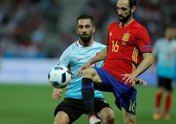 Ümit Karan'dan Arda Turan'a: Nerede Arda'nın gururu!