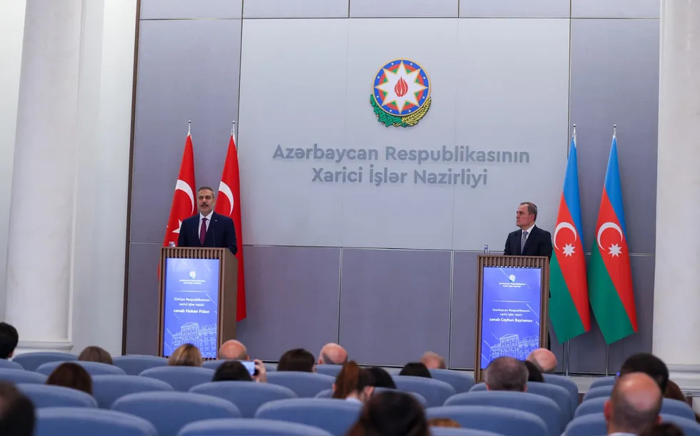 bakan-fidandan-bakude-kritik-mesaj-karadeniz-savasin-disinda-tutulmali-1789482714016.jpg Bakan Fidan'dan Bakü'de kritik mesaj! Karadeniz savaşın dışında tutulmalı - 3