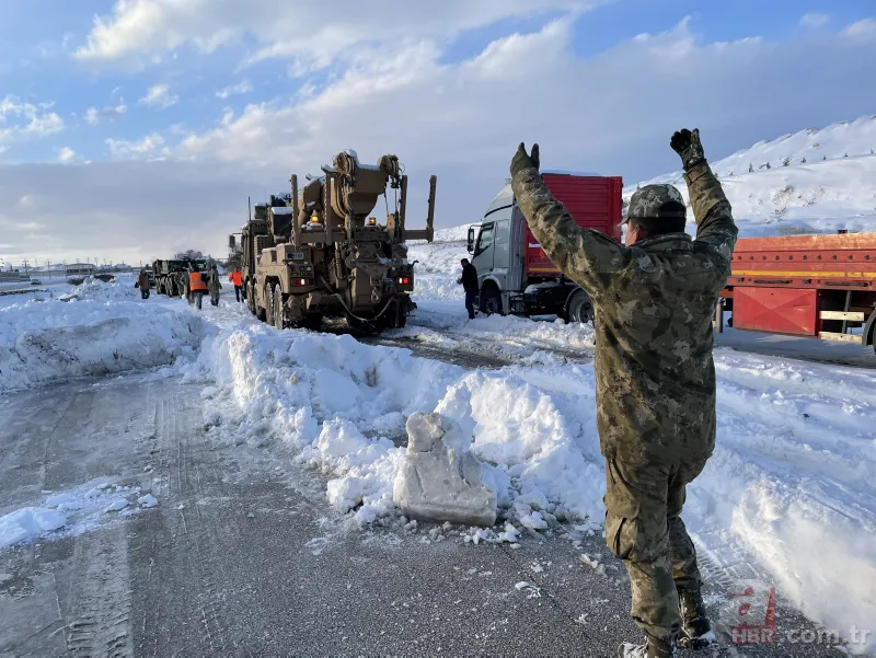 Gaziantep'te son durum nasıl? Yol temizleme çalışmalarından yeni görüntüler 7