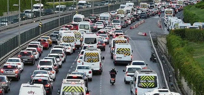 Okullar bugün açıldı! İstanbul’da ’okul’ trafiği