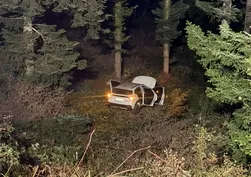 Bolu'da otomobil uçuruma yuvarlandı! 4 yaralı