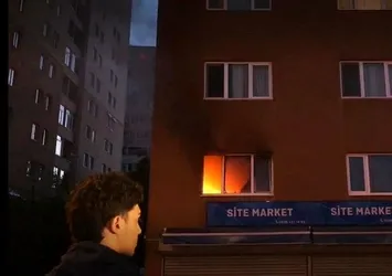 Ataşehir'de 14 katlı binada yangın paniği