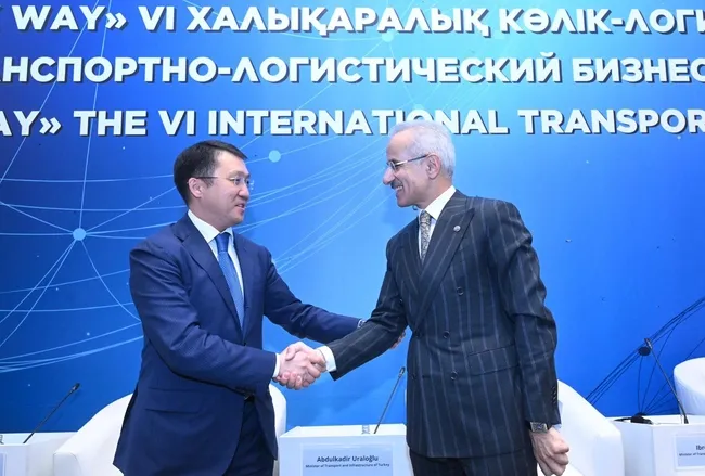 Bakan Uraloğlu Kazakistan’da konuştu: Basra Körfezi’ni Türkiye üzerinden Avrupa’ya bağlayacağız