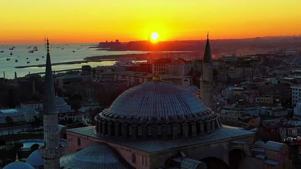 Ayasofya Camii'nde heyecanlı bekleyiş! 86 yıllık hasret sona eriyor