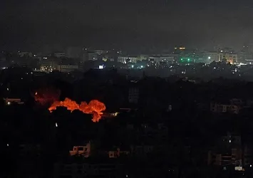 Katil İsrail Gazze ve Beyrut'a ölüm yağdırıyor