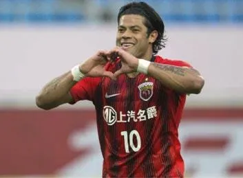 Beşiktaşlı Aboubakar'dan Hulk yorumu: Benim açımdan bir sorun yok - 1