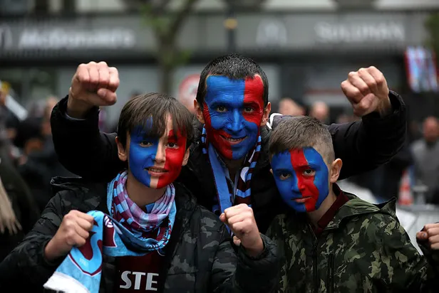 trabzonspor-en-son-ne-zaman-sampiyon-oldu-trabzonsporun-kac-sampiyonlugu-var-muzesindeki-kupa-sayisi-kac-1651325553841.jpg Trabzonspor en son ne zaman şampiyon oldu? Trabzonspor'un kaç şampiyonluğu var? Müzesindeki kupa sayısı kaç? - 3