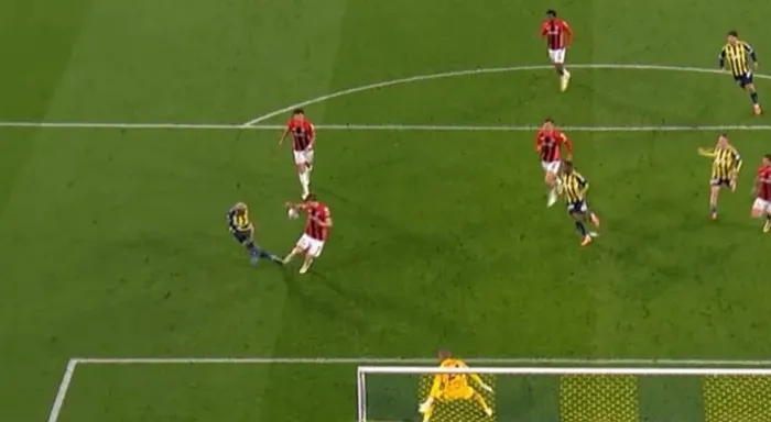 fenerbahcenin-penaltisinda-ne-konusuldu-tff-21-hafta-var-kayitlarini-acikladi-1770750761010.jpeg Fenerbahçe’nin penaltısında ne konuşuldu? TFF 21. hafta VAR kayıtlarını açıkladı - 3