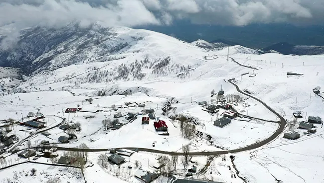 Muş'un yüksek kesimlerindeki köyler beyaza büründü - 2