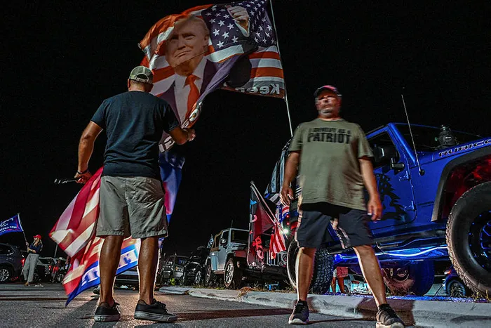 Donald Trump isyan bayrağı açtı: ABD muz cumhuriyetidir!