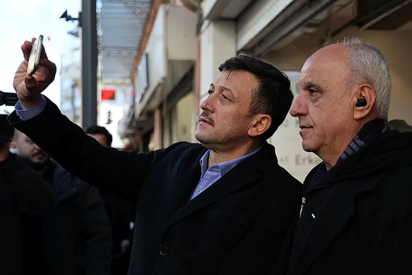 AK Parti İzmir Büyükşehir Belediye Başkanı Adayı Hamza Dağ’dan ilk vaat! İzmir’e özel konut geliyor! Hazırlıklar başladı...