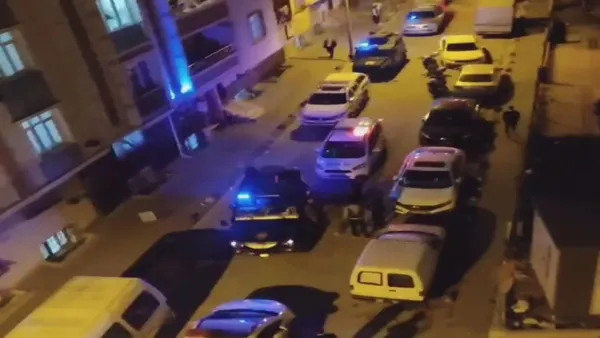 1620888337709.jpg Eline sopayı alan koştu! Esenyurt'ta 'laf atma' kavgası - 1