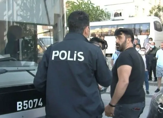 İETT otobüsü araca çarpıp kaçtı! Sahibi kilometrelerce kovalayıp yakaladı - 1